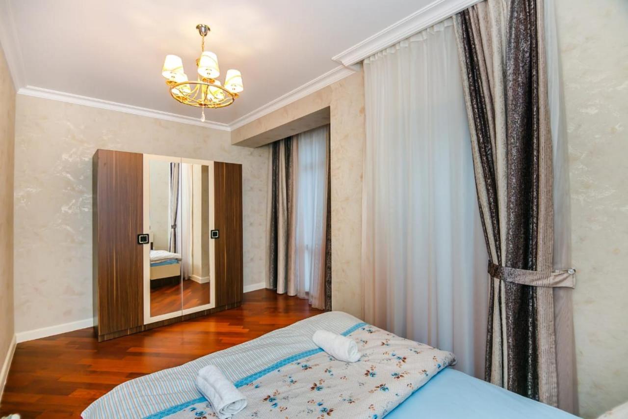 Lux Family Apartment In City Center บากู ภายนอก รูปภาพ