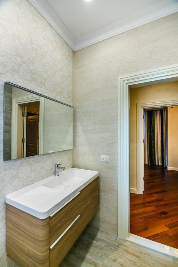 Lux Family Apartment In City Center บากู ภายนอก รูปภาพ