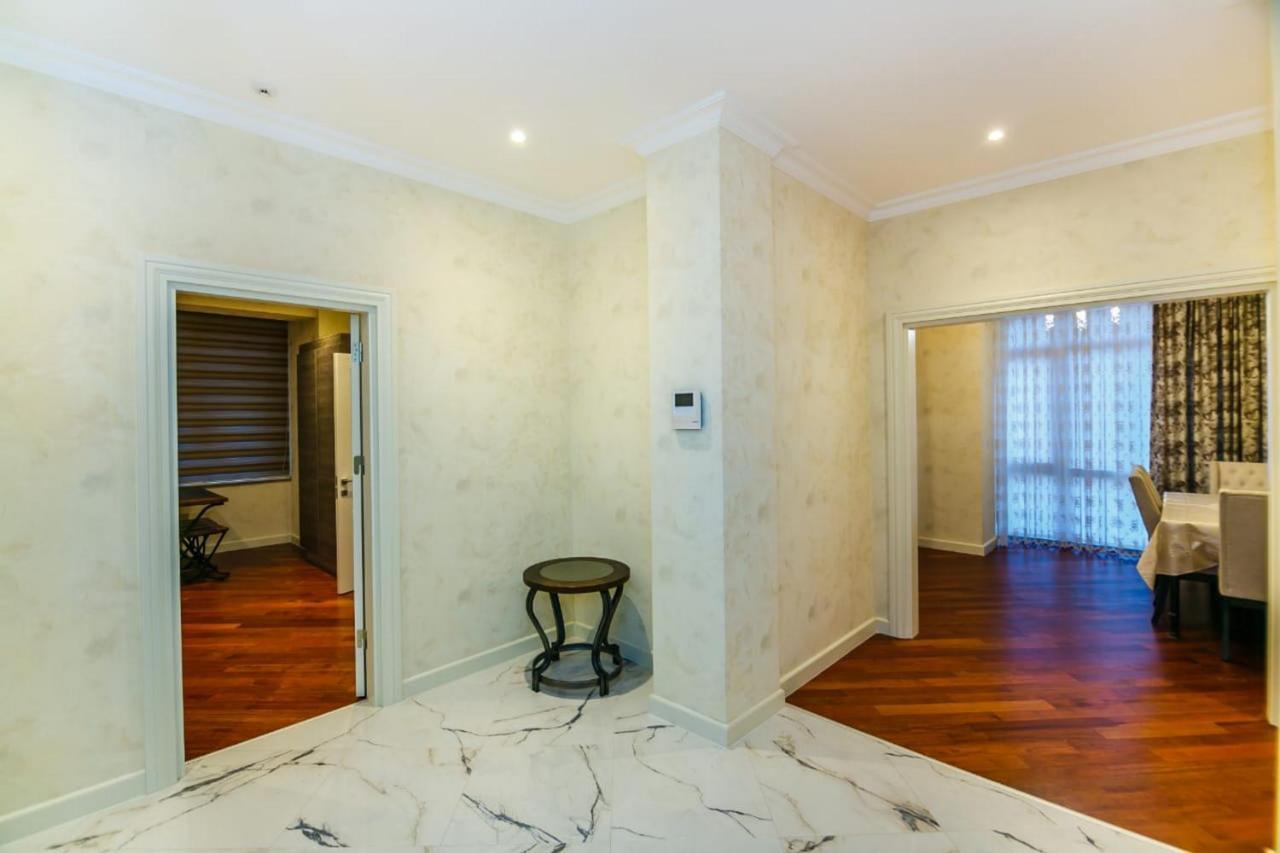 Lux Family Apartment In City Center บากู ภายนอก รูปภาพ