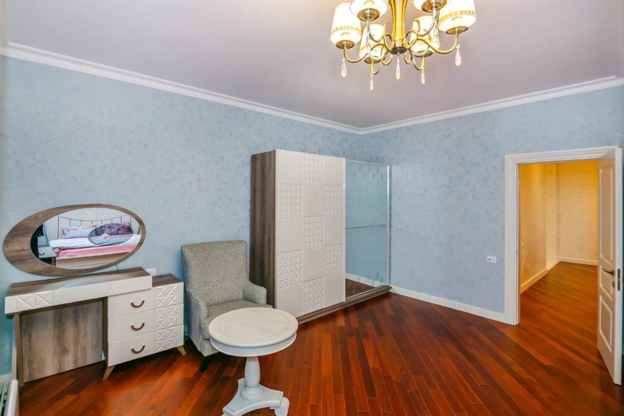Lux Family Apartment In City Center บากู ภายนอก รูปภาพ