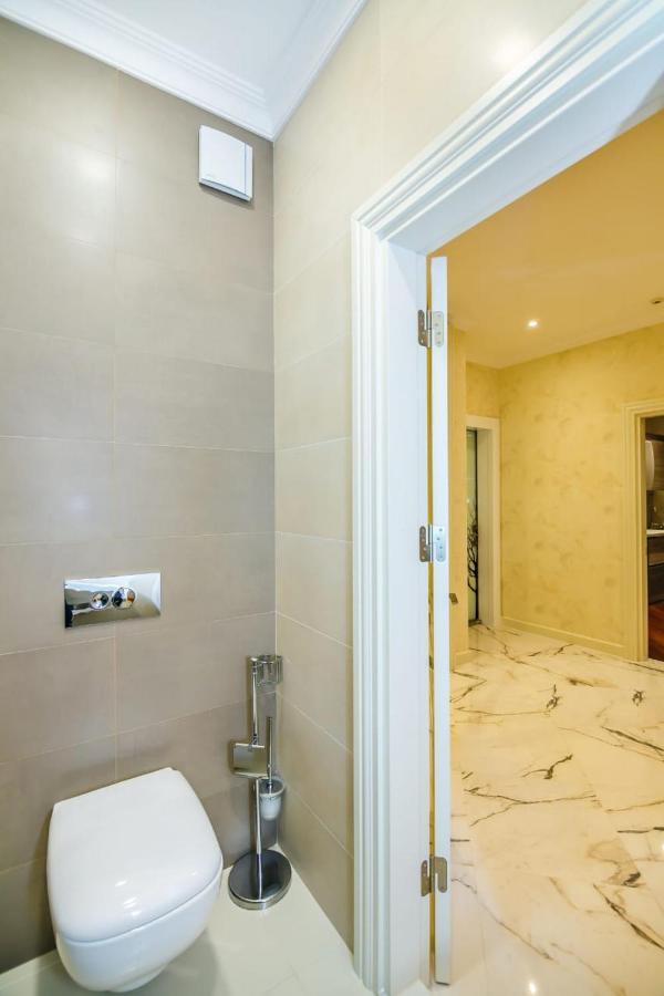Lux Family Apartment In City Center บากู ภายนอก รูปภาพ